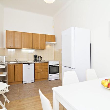 Apartments With 2 Bathrooms- 5 Minutes From Old Town - 102 M2 Prag Dış mekan fotoğraf