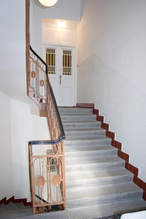 Apartments With 2 Bathrooms- 5 Minutes From Old Town - 102 M2 Prag Dış mekan fotoğraf