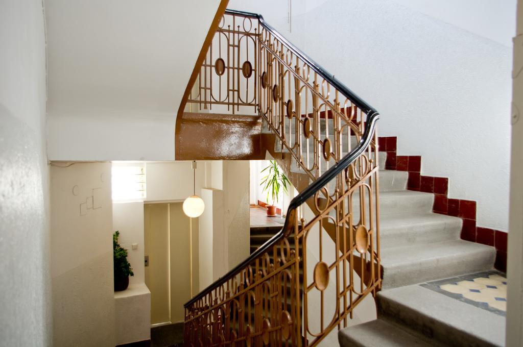 Apartments With 2 Bathrooms- 5 Minutes From Old Town - 102 M2 Prag Dış mekan fotoğraf