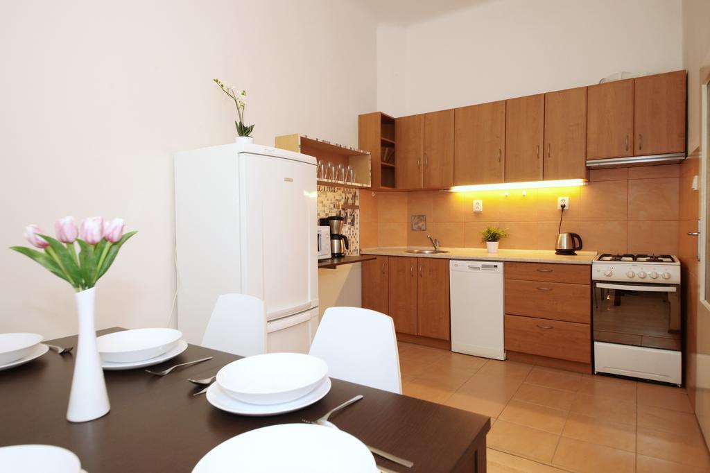 Apartments With 2 Bathrooms- 5 Minutes From Old Town - 102 M2 Prag Dış mekan fotoğraf