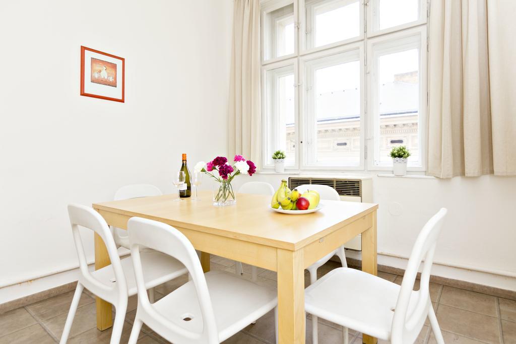 Apartments With 2 Bathrooms- 5 Minutes From Old Town - 102 M2 Prag Dış mekan fotoğraf