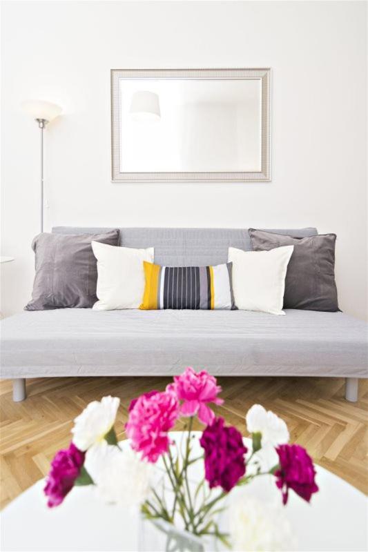 Apartments With 2 Bathrooms- 5 Minutes From Old Town - 102 M2 Prag Dış mekan fotoğraf