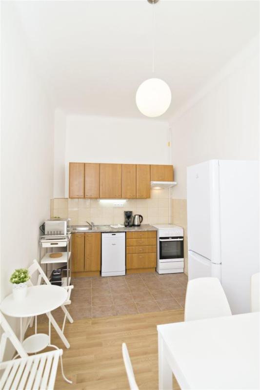 Apartments With 2 Bathrooms- 5 Minutes From Old Town - 102 M2 Prag Dış mekan fotoğraf