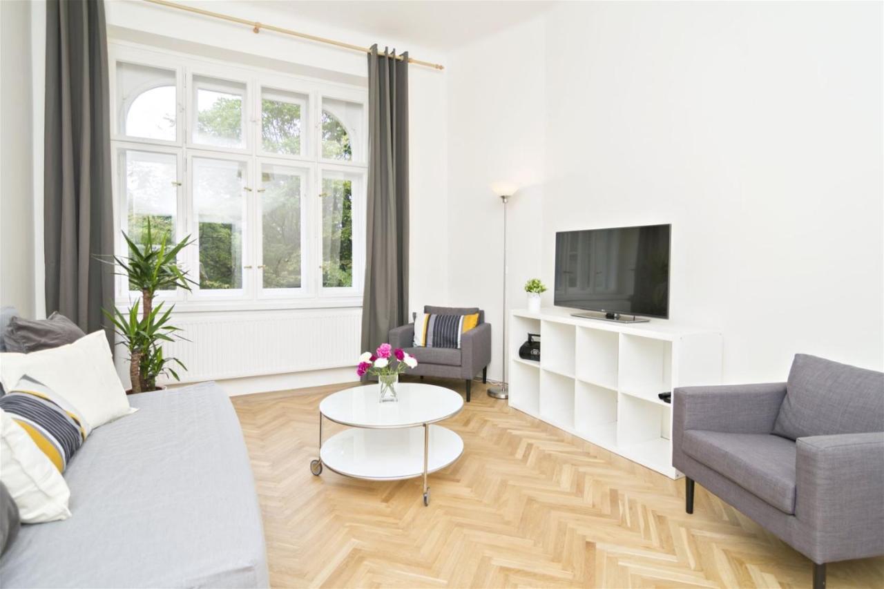 Apartments With 2 Bathrooms- 5 Minutes From Old Town - 102 M2 Prag Dış mekan fotoğraf