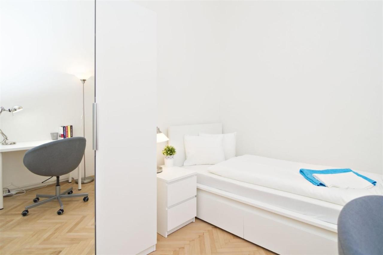 Apartments With 2 Bathrooms- 5 Minutes From Old Town - 102 M2 Prag Dış mekan fotoğraf