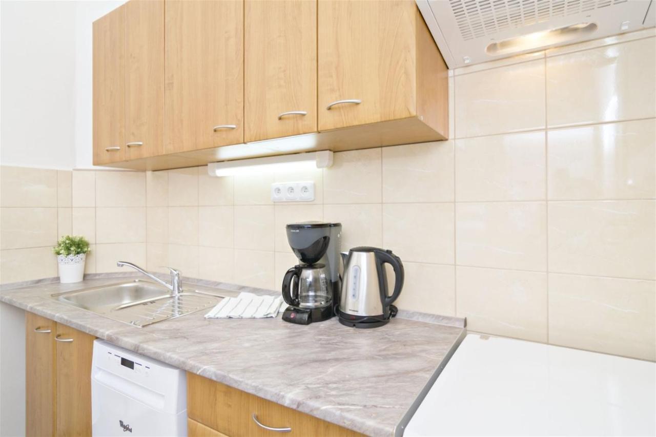 Apartments With 2 Bathrooms- 5 Minutes From Old Town - 102 M2 Prag Dış mekan fotoğraf