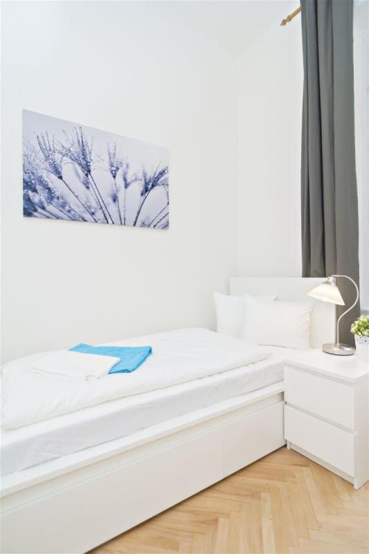 Apartments With 2 Bathrooms- 5 Minutes From Old Town - 102 M2 Prag Dış mekan fotoğraf