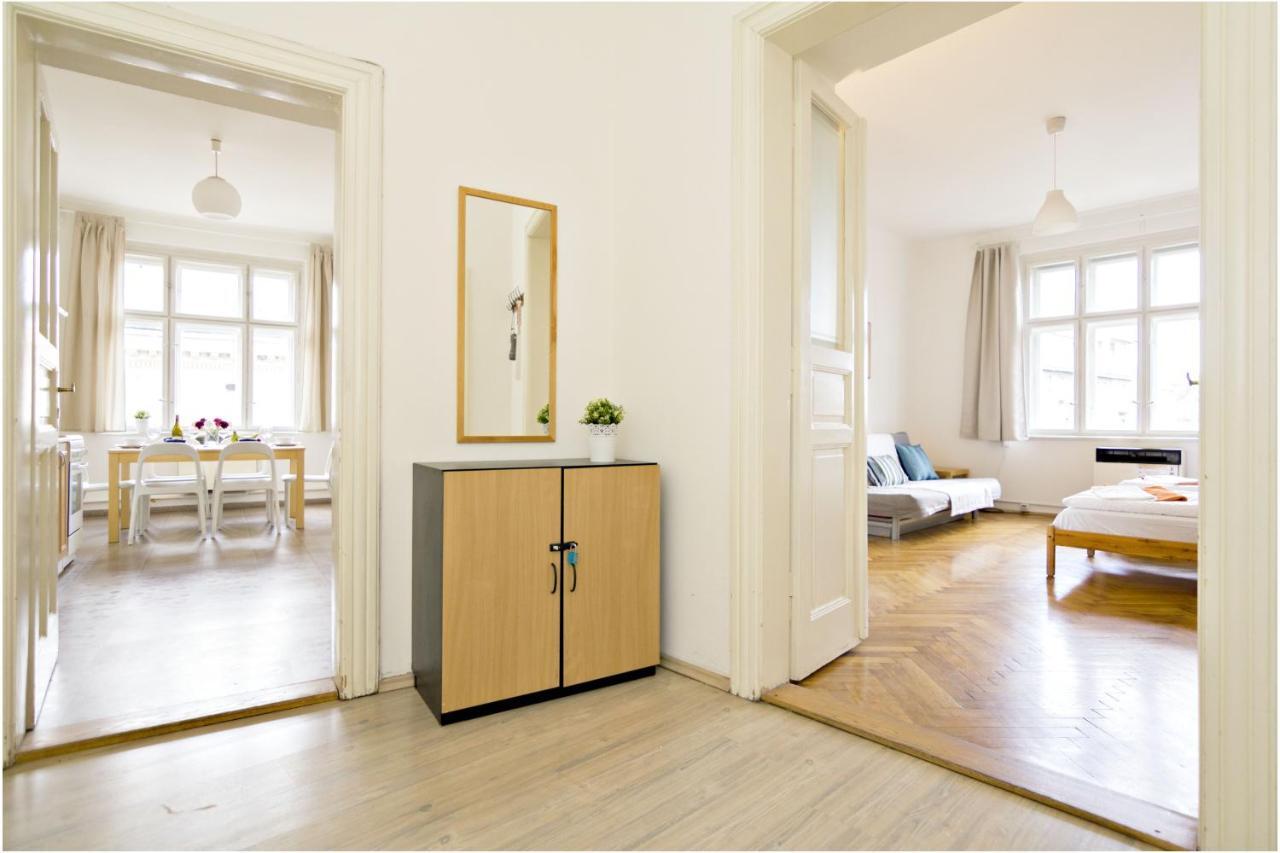 Apartments With 2 Bathrooms- 5 Minutes From Old Town - 102 M2 Prag Dış mekan fotoğraf