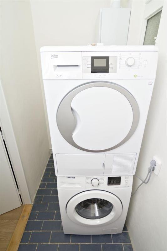 Apartments With 2 Bathrooms- 5 Minutes From Old Town - 102 M2 Prag Dış mekan fotoğraf